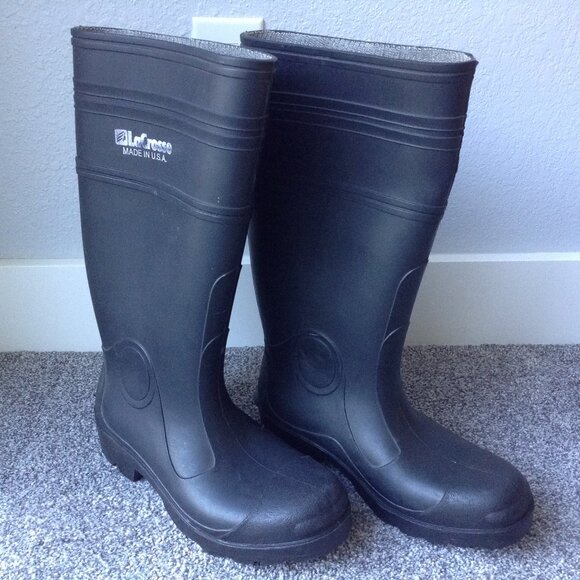 ⭐LACROSSE TALL RUBBER RAINBOOTS in Black, size 9⭐ - Picture 1 of 11